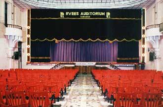 Rvees Regency Hotel, Guruvayoor 5